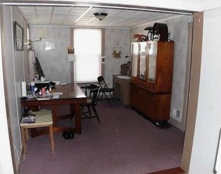 4th image of 74 Kirtland St