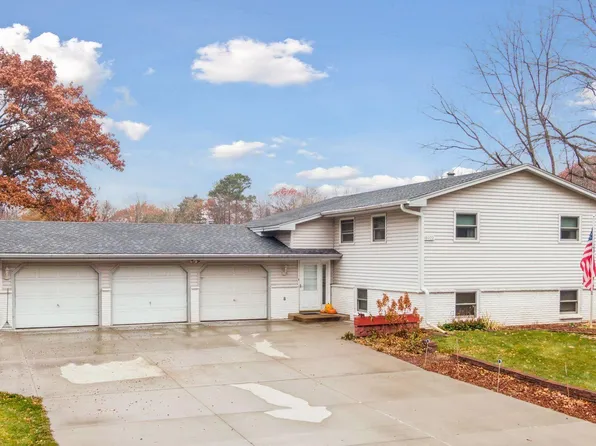 18922 Yalta St NE, East Bethel, MN 55092