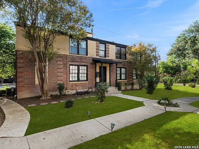 204 E Rosewood Ave #1 — Photo 31
