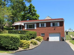 221 Demar Blvd, Canonsburg, PA 15317