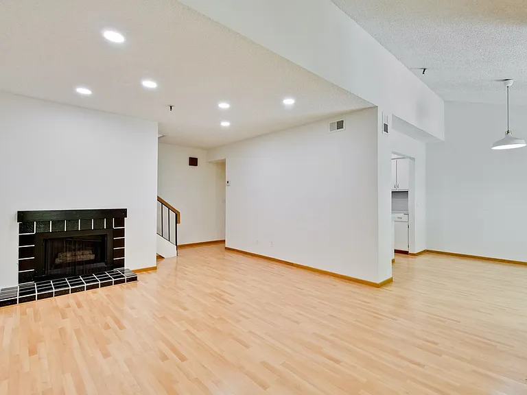 49 Showers Dr #F436 — Photo 10