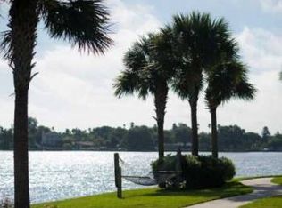 1523 Eden Isle Blvd NE APT 236, Saint Petersburg, FL 33704