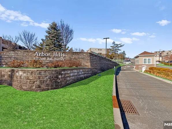 1 River Rd #8-C, Nutley, NJ 07110