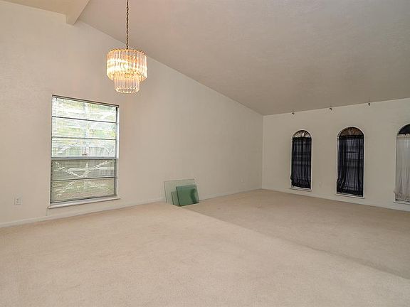 5th image of 5902 Irish Hill Dr