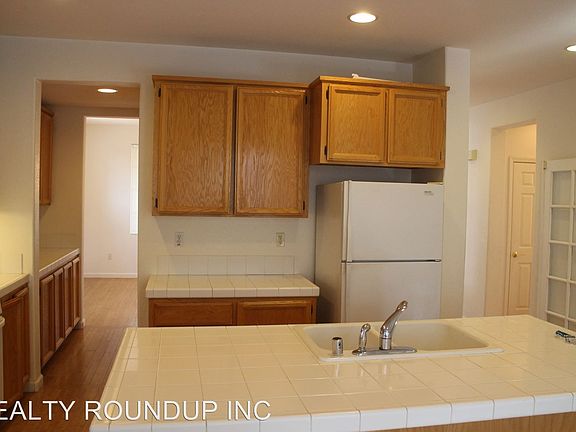 5th image of 9636 Glacier Creek Way