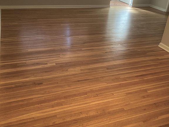 3rd image of 5391 Denwood Ave