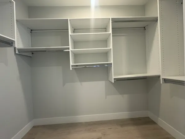 24 Brooks Street image 8 of 13