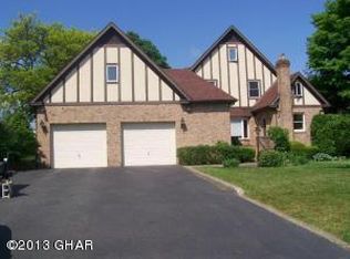 50 W 22nd St, Hazleton, PA 18202