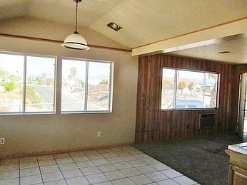 3rd image of 1571 Garnet Ln