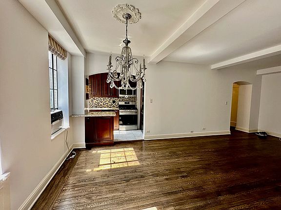 3rd image of 353 W 56th St APT 3N