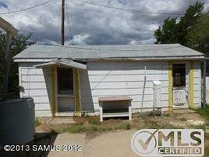 101 E 2nd St Benson-Leverda 002