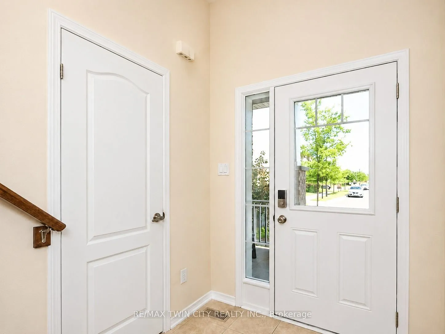3 bed, $2,500 — Photo 4