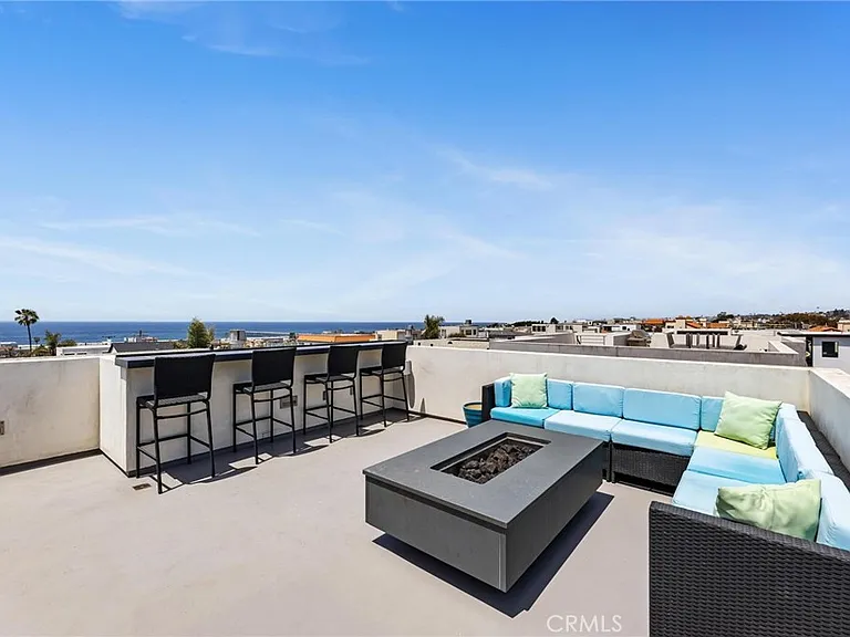 726 Loma Dr — Photo 18