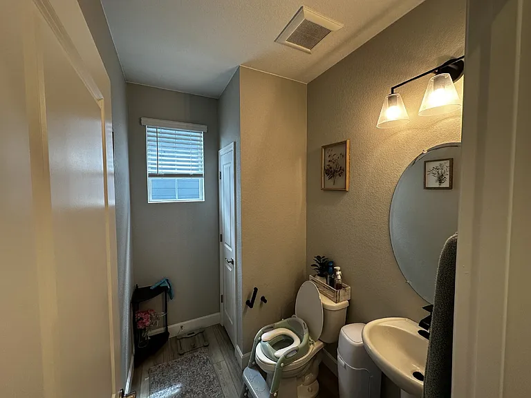 1843 S Coolidge St — Photo 7
