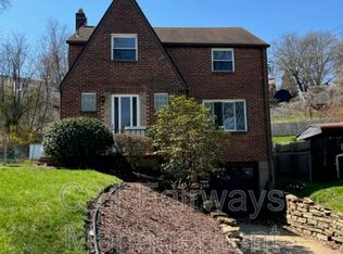 412 Lee Dr, Pittsburgh, PA 15235