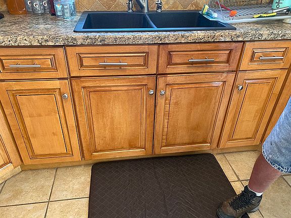 kitchen cabinet