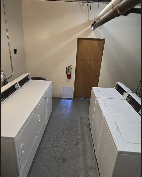 8058 S Hermitage Ave — Photo 18