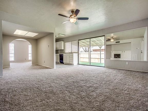 5th image of 6505 Briarknoll Cir