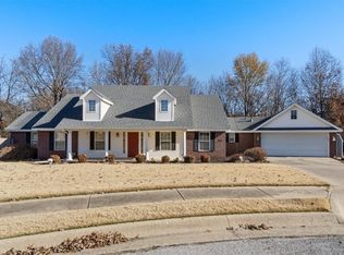 1984 Silverado Pl, Springdale, AR 72762