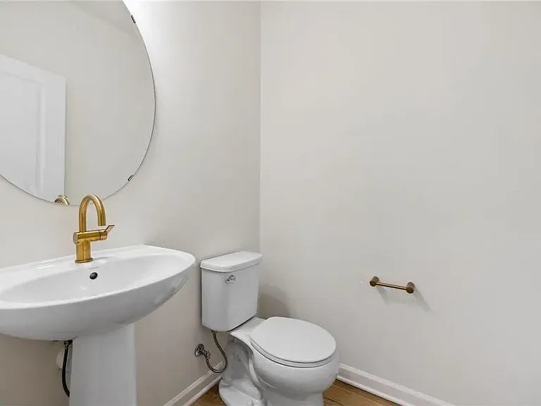 10298 Birchwood Cir — Photo 2