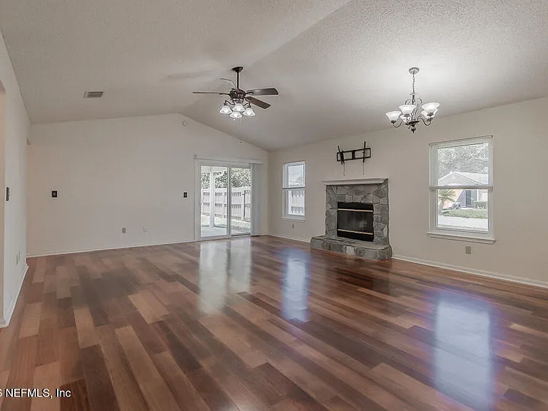 2645 Cobblestone Forest Dr — Photo 3