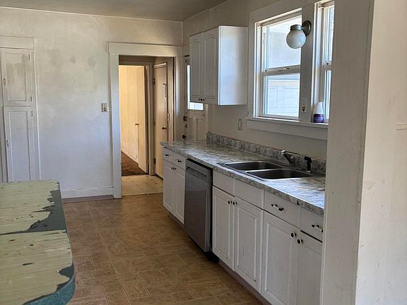 2nd image of 3561 F St