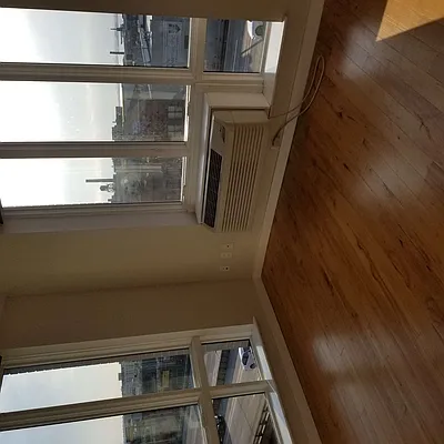 Rented by Tri State Commercial Realty | media 18