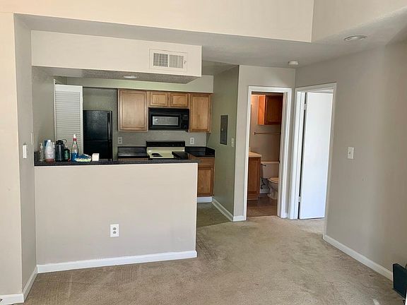 5th image of 2529 Farmcrest Dr APT 436