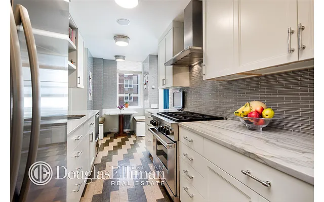 Sold by Douglas Elliman | media 18