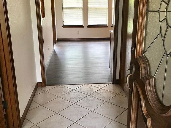 Front Entryway 