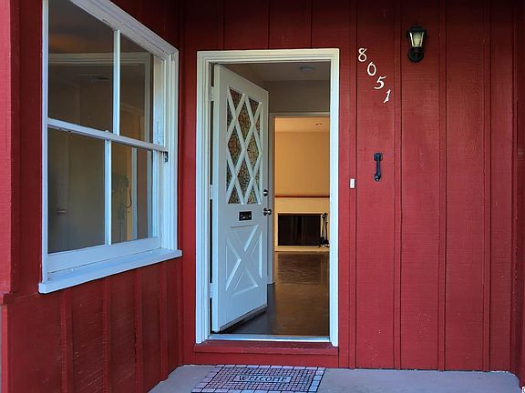 5th image of 8051 Genesta Ave