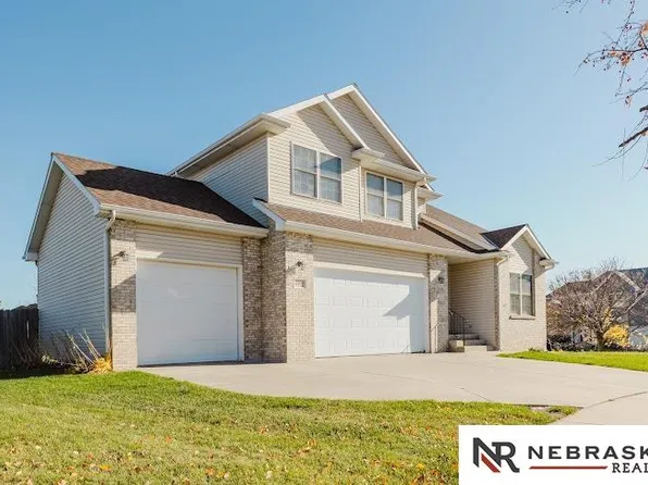 2200 Clear Water Bay, Lincoln, NE 68505