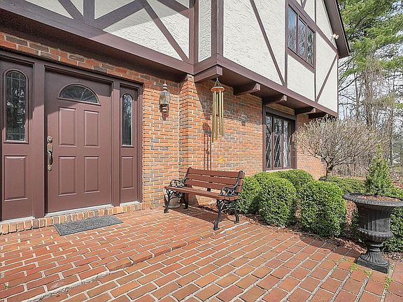 4th image of 4650 Granview Rd