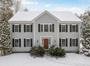 88 Gilson Rd, Nashua, NH 03062
