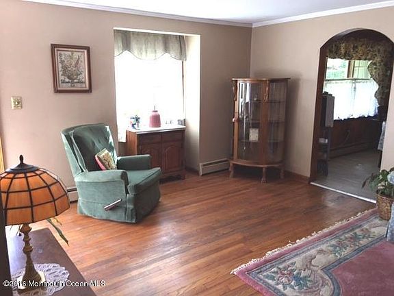4th image of 625 Campbell Ave
