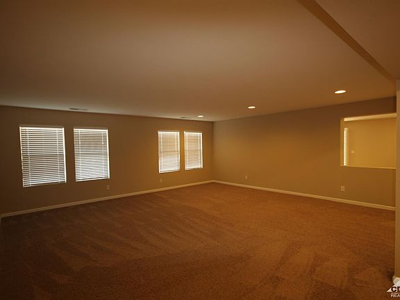 5th image of 41174 Scarlet Ct