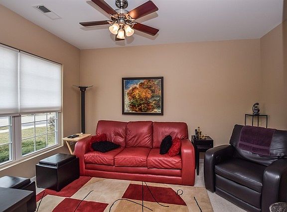 3rd image of 3355 Comstock Ct
