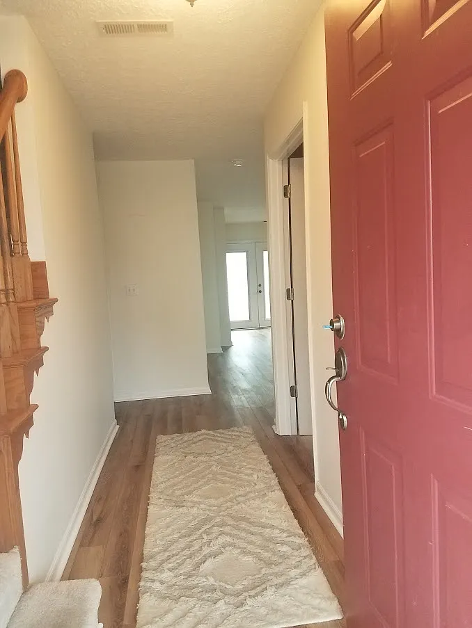 2 bed, 1400 sqft, $1,500 — Photo 3