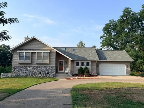 1055 Miller Rd, Plainwell, MI 49080