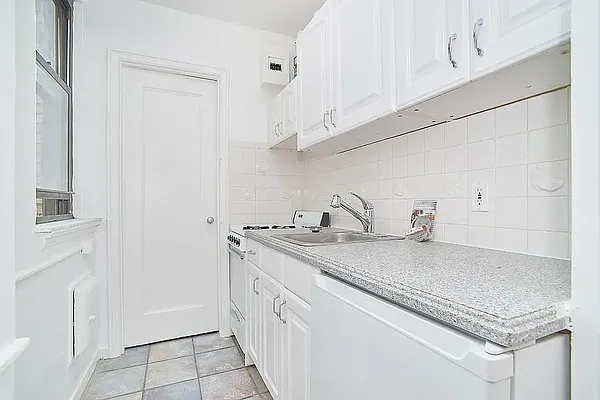 Rented by Living New York | media 5