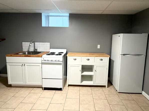 287 Mendon Ave #1B, Pawtucket, RI 02861