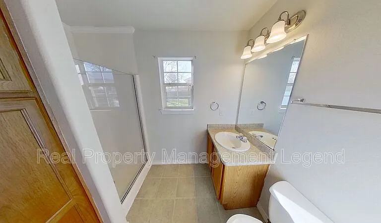 1614 S Montgomery St — Photo 11