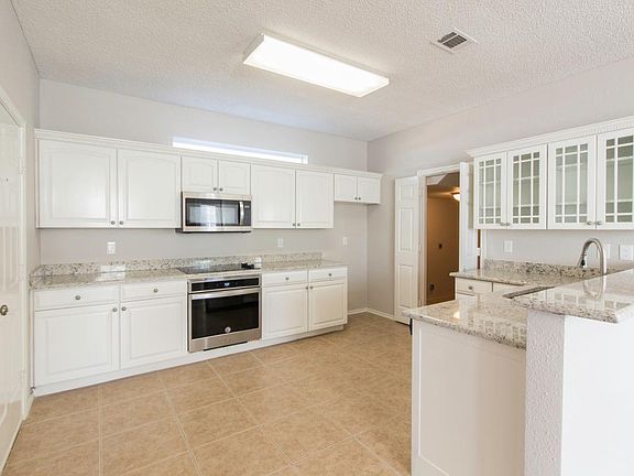 4th image of 3851 Alto Ave