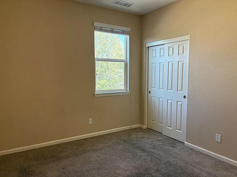 2051 Virginia Lake Way — Photo 12