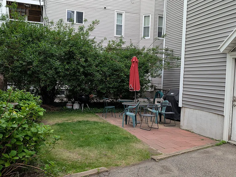 367 Cardinal Medeiros Ave #2 — Photo 17