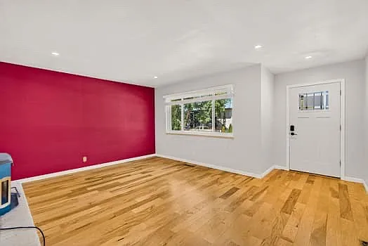1575 Lander St — Photo 3