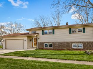 11603 Douglas Ave, Huntley, IL 60142