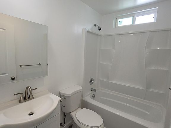 5th image of 3240 30th St
