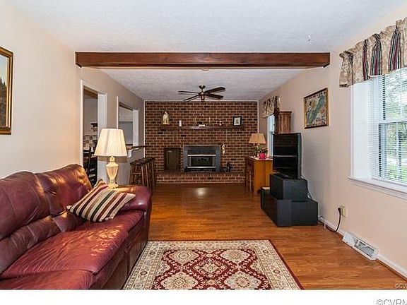 4th image of 16337 Chinook Dr
