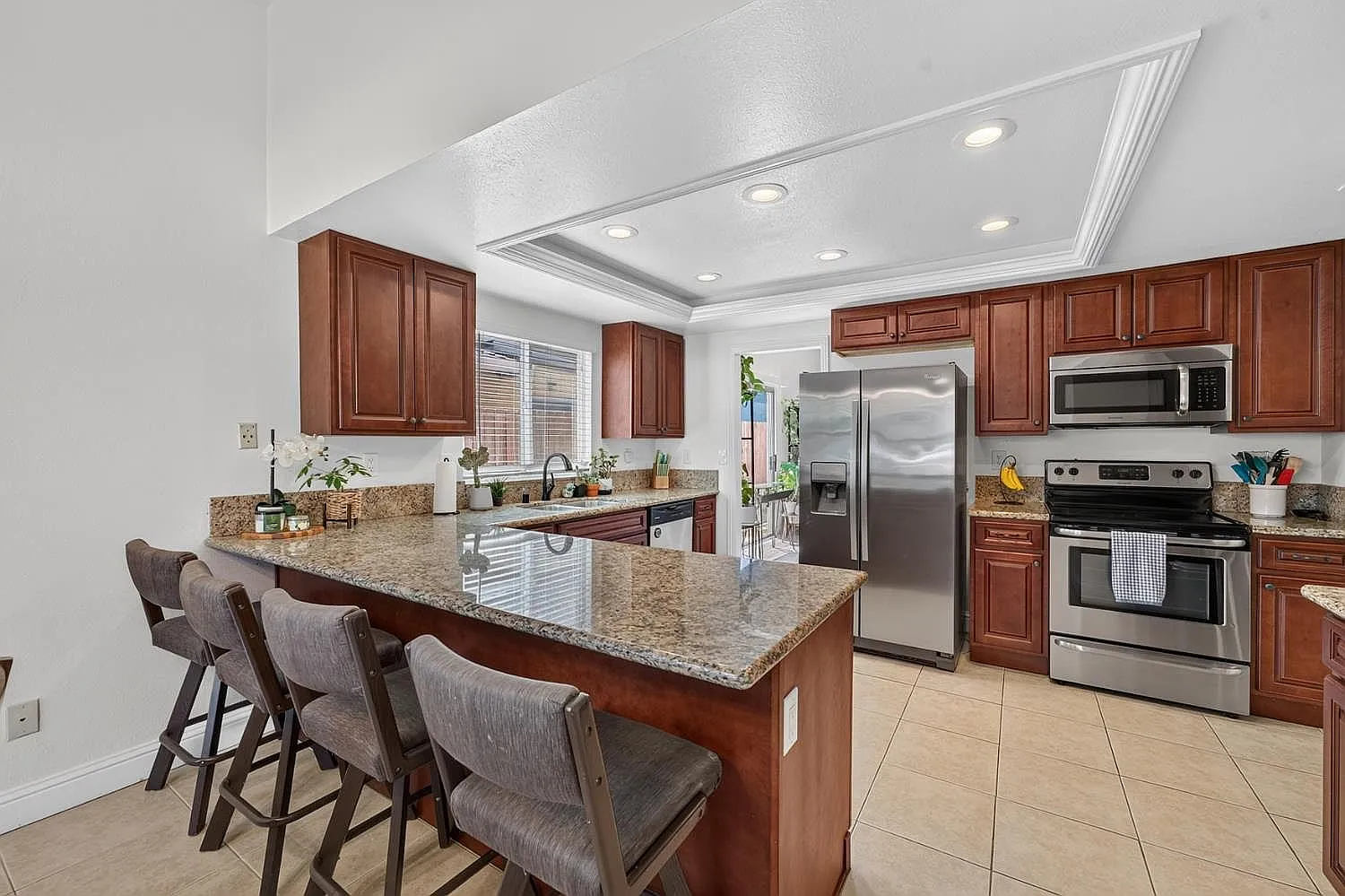 3 bed, 1464 sqft, $3,200 — Photo 4